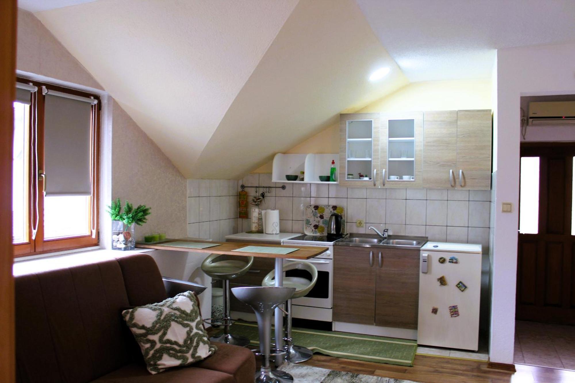 Svila Apartmani Бихач Экстерьер фото